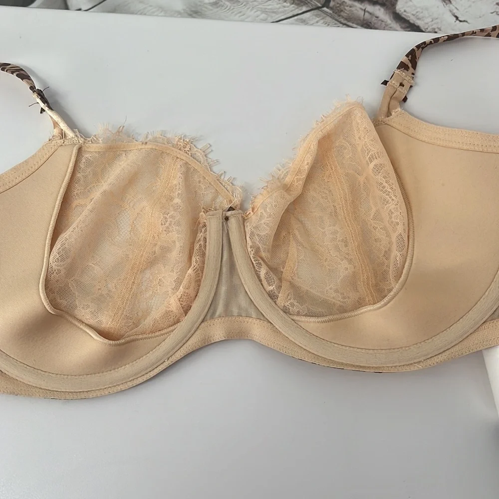 VS Dream Angels No Padding Push Up Bra, Size 38DD
